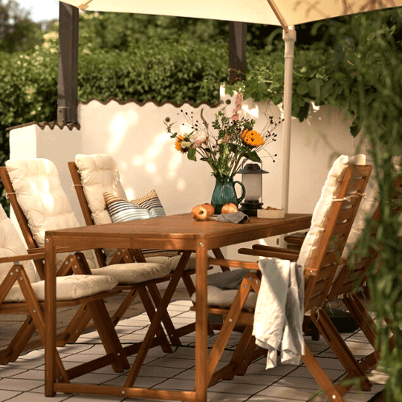 Großer faltbarer Terrassenschirm mit Handkurbel